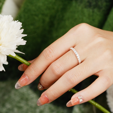 Dainty Harmony Ring