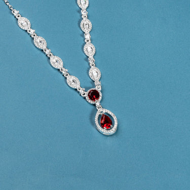 Giselle Oval Necklace