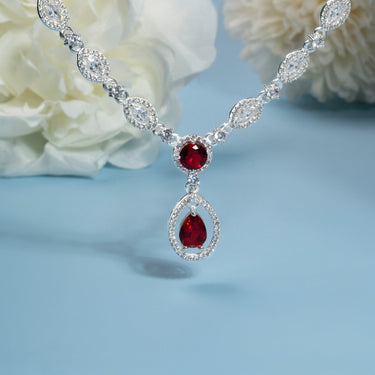 Giselle Oval Necklace