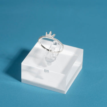 Dainty Crown Ring