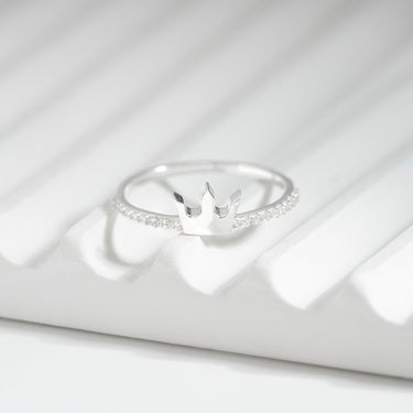 Dainty Crown Ring