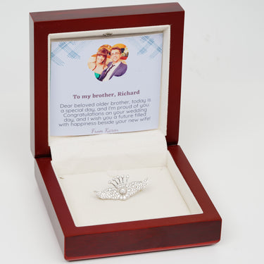 Personalized Gift from Sibling to Grooms - Brooch with sparkling angel wings - Dear Beloved Older Brother