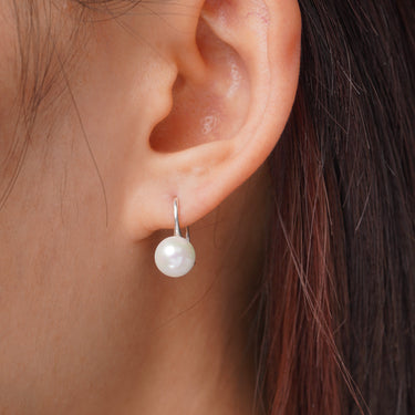 Minimalist Pearl Earrings